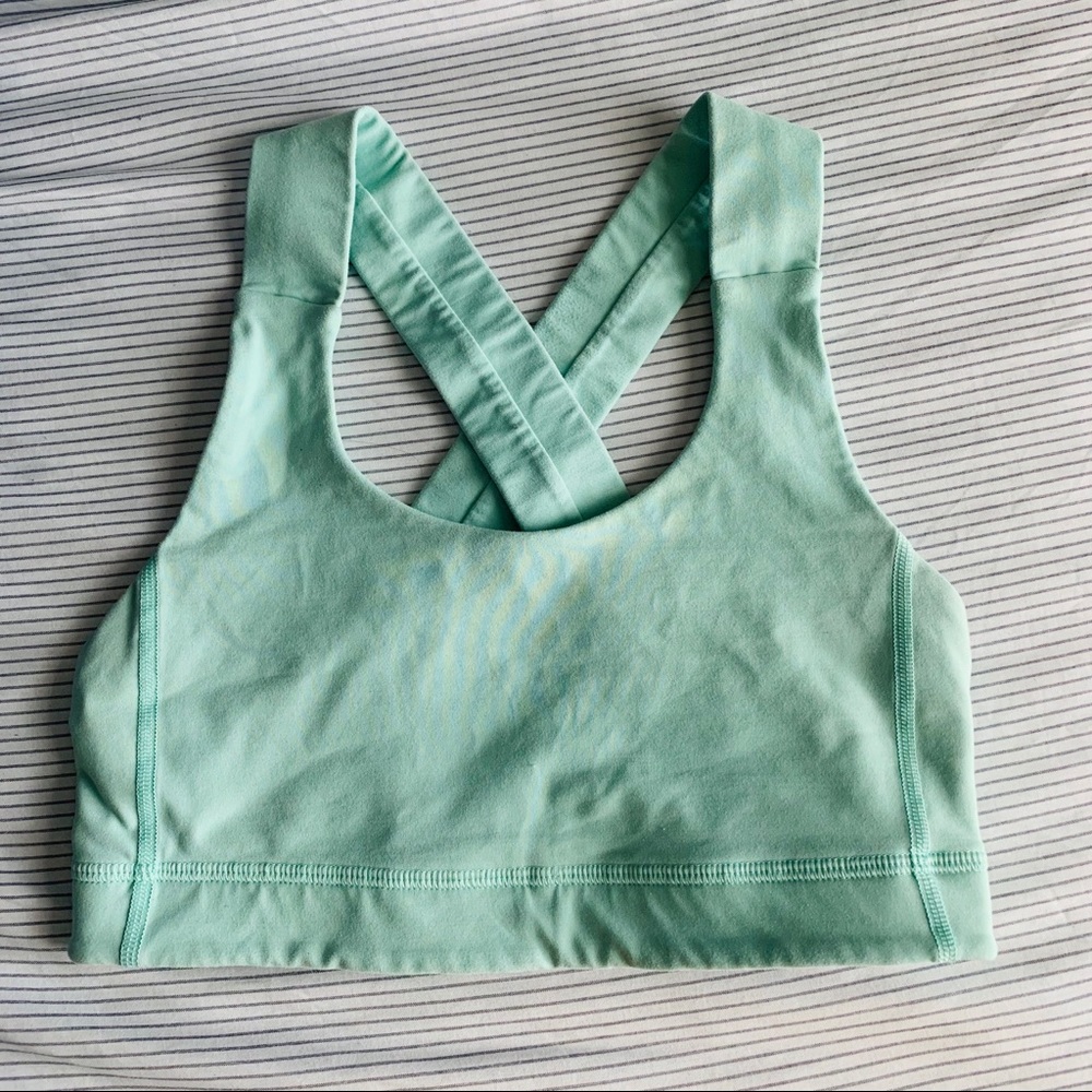 Lululemon sports bra 4